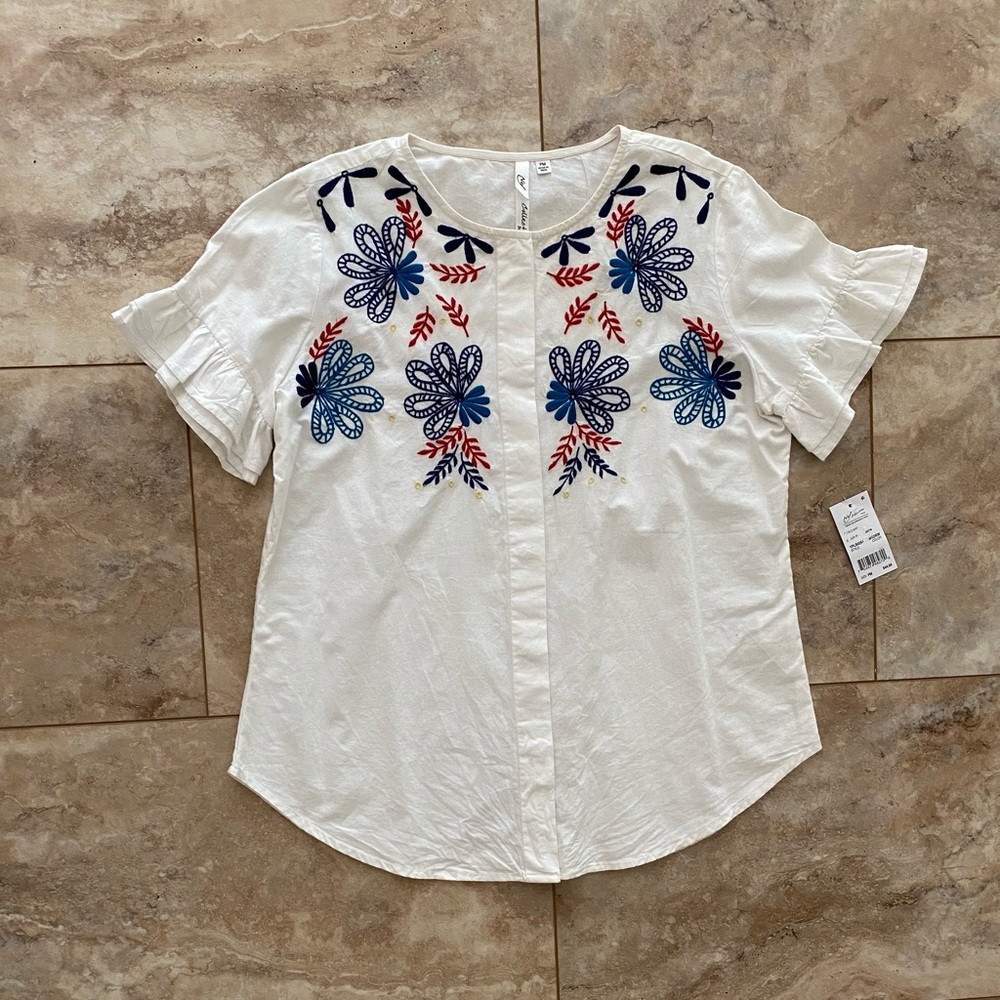 NWT NY Collection Embroidered Ruffle Sleeve Top